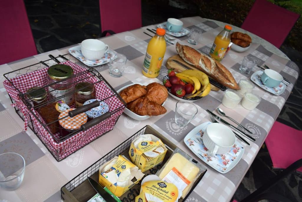 Domaine La Tuilerie Bed & Breakfast Guitres Luaran gambar
