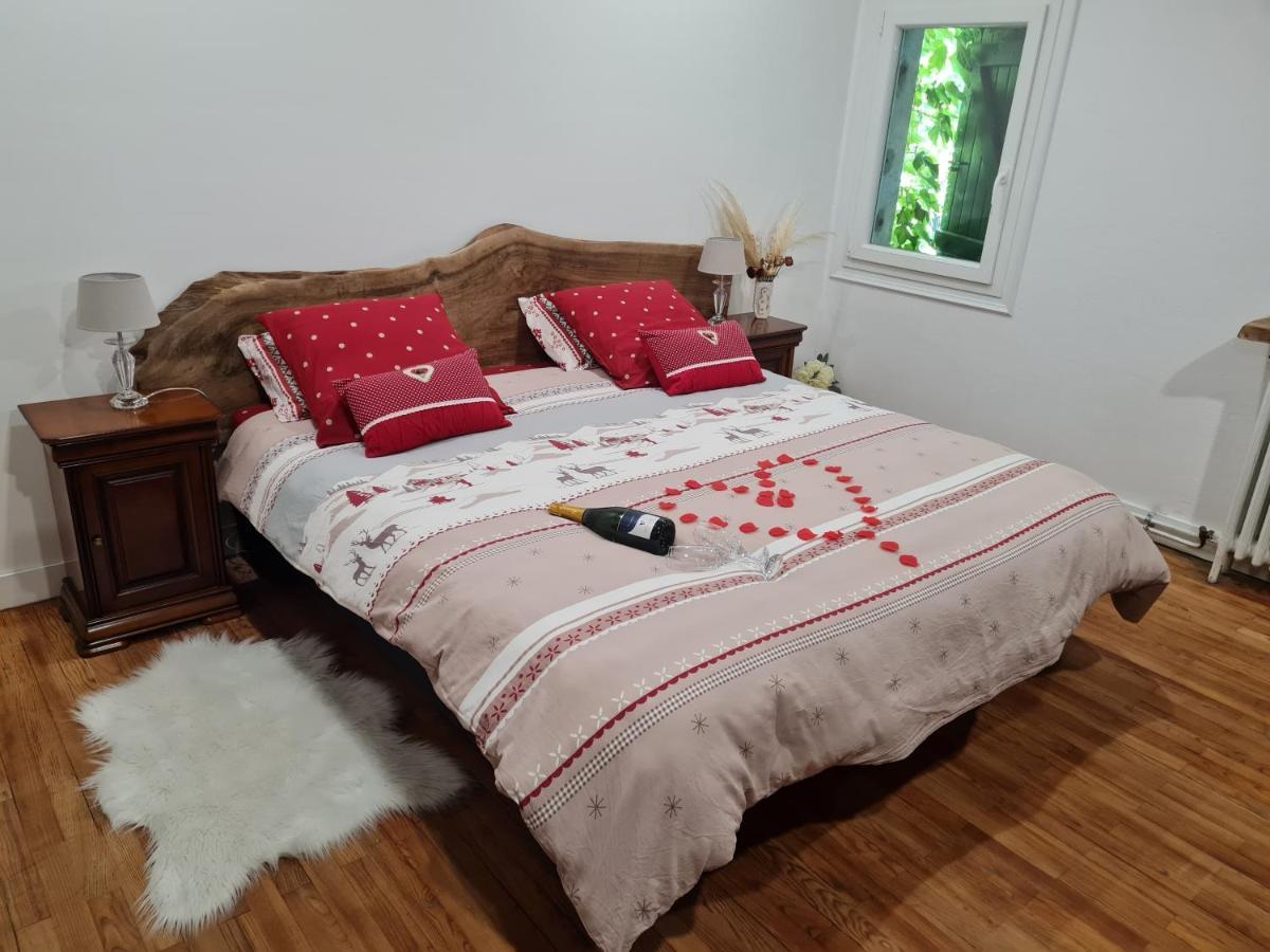 Domaine La Tuilerie Bed & Breakfast Guitres Luaran gambar